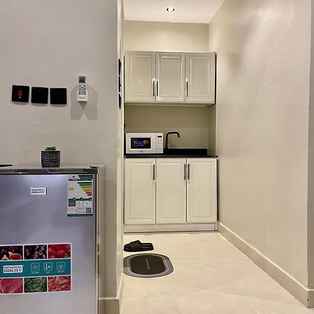 استوديو هادئ وحديث Appartement Riaad Buitenkant foto