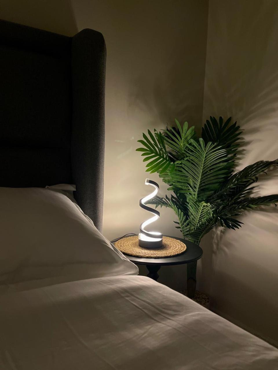 استوديو هادئ وحديث Appartement Riaad Buitenkant foto