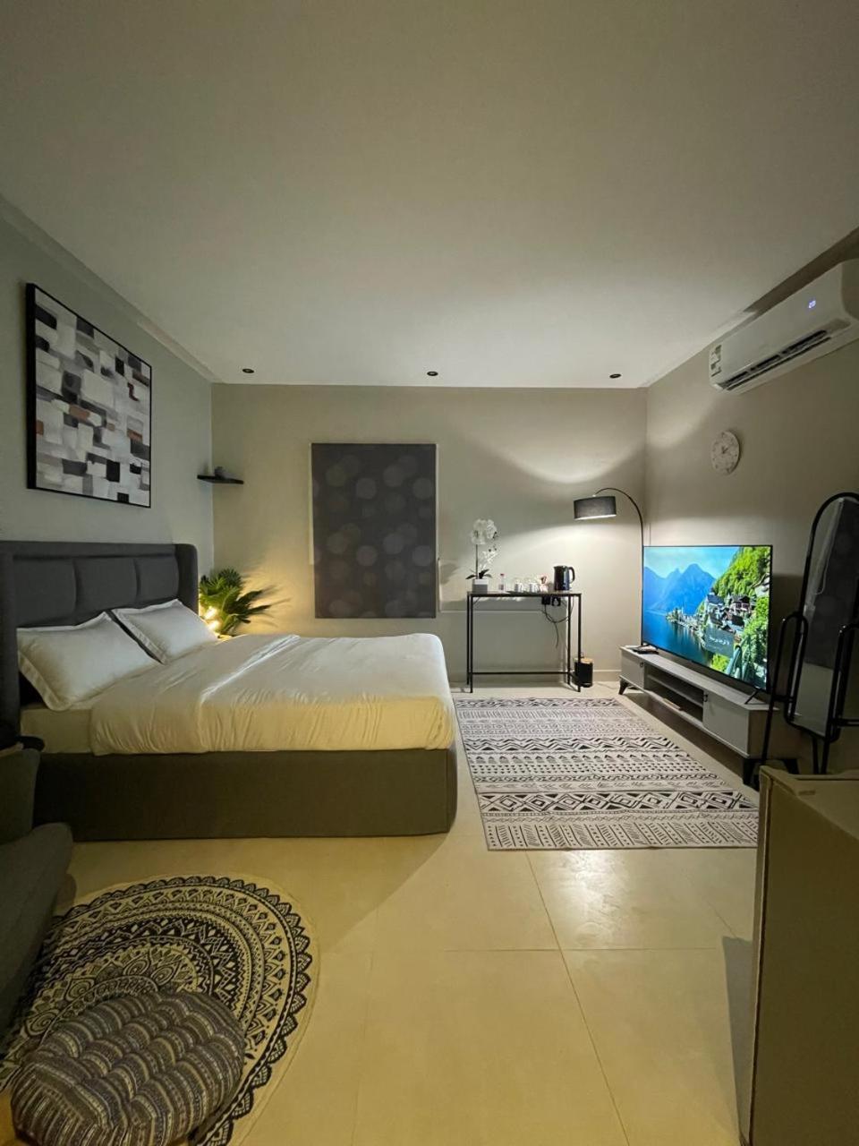 استوديو هادئ وحديث Appartement Riaad Buitenkant foto